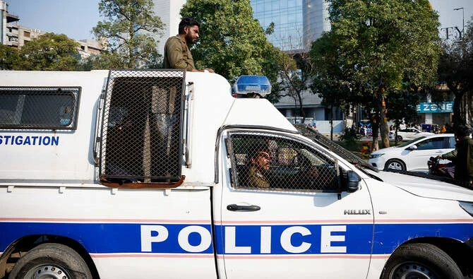 Fifteen detained in Lahore inquiry into alleged gang-rape of Azerbaijani woman