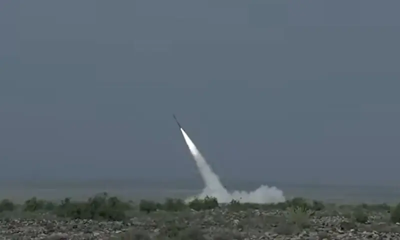 Pakistan test-fires extended-range Fatah-2 hypersonic missile