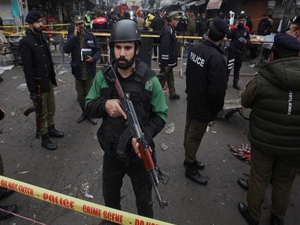 Police and paramilitaries kill five militants in southwestern Pakistan