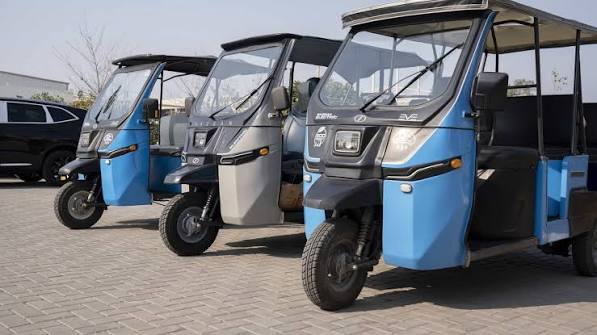 Rickshaw maker Sazgar opens first overseas plant in the Philippines