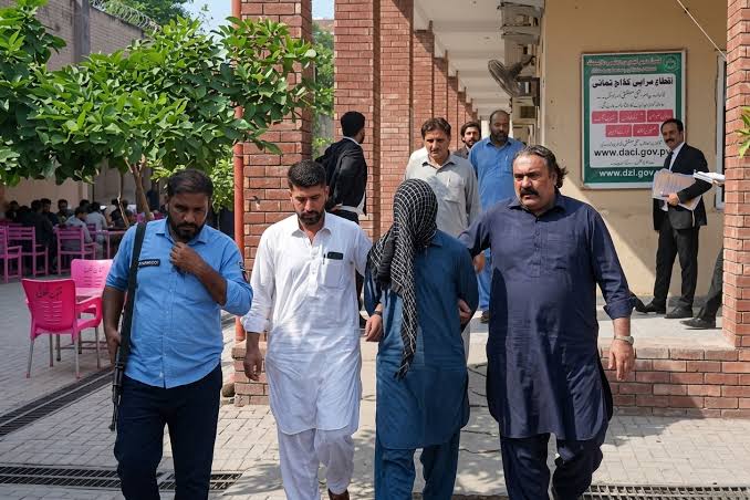 Prime suspect in Laiba Ijaz fraud case killed in gun attack on police party